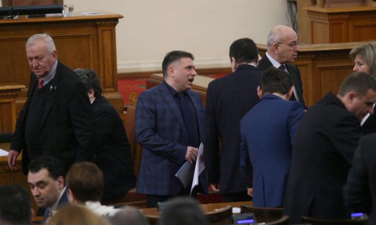 парламент-НС-Данаил-Кирилов